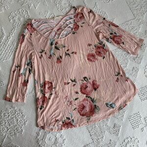 So Perla‎ women’s size large pink floral 3/4 sleeve criss cross front blouse